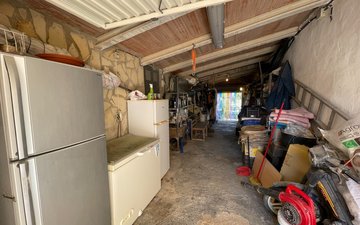 Property slide 25