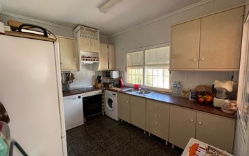 Property slide 44