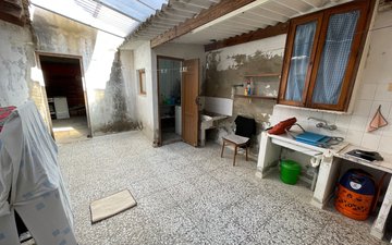 Property slide 16