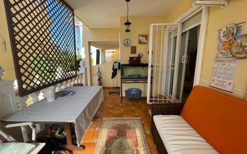 Property slide 10