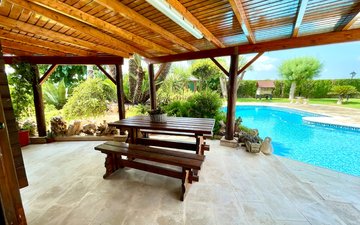 Property slide 18
