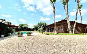 Property slide 39