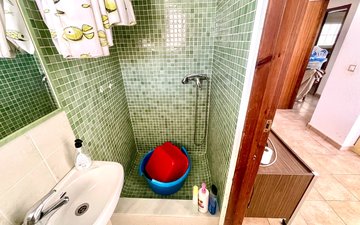 Property slide 25
