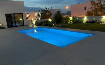 Property slide 21
