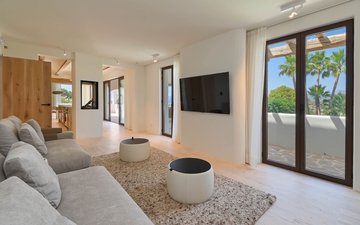 Property slide 14