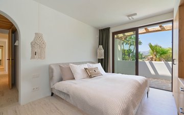 Property slide 16