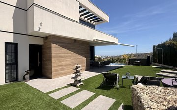 Property slide 43