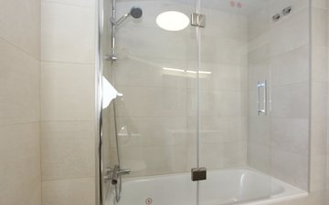 Property slide 20