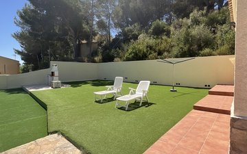 Property slide 22