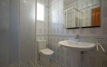 Property slide 21