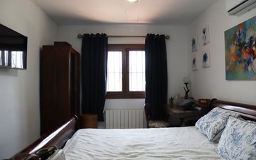 Property slide 10