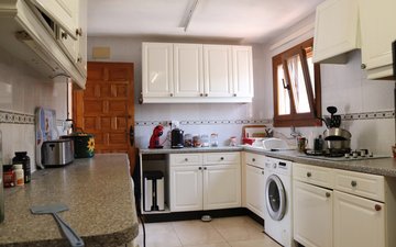 Property slide 22