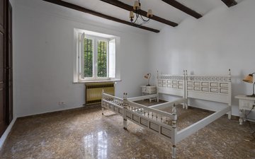 Property slide 20