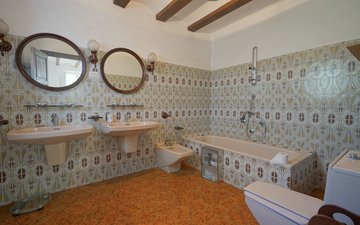 Property slide 25