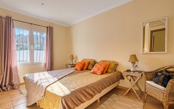 Property slide 31