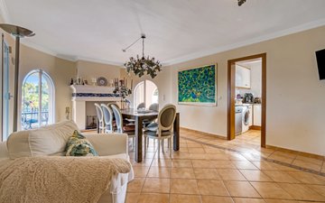 Property slide 21