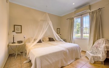 Property slide 40