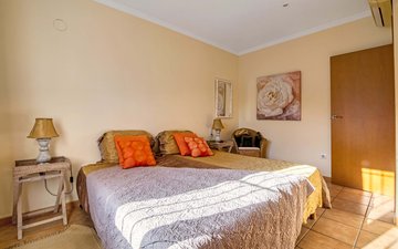 Property slide 44