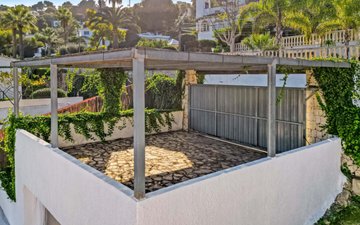Property slide 49