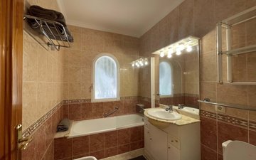 Property slide 28
