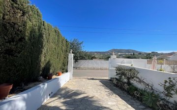 Property slide 40