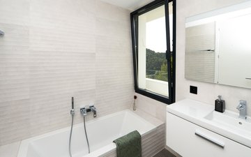 Property slide 16