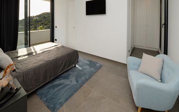 Property slide 22