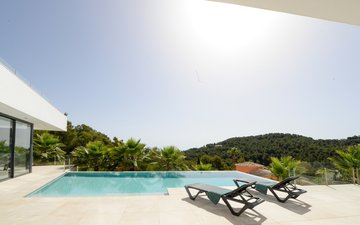 Property slide 24
