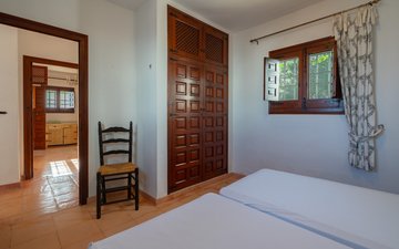 Property slide 33