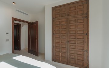 Property slide 48