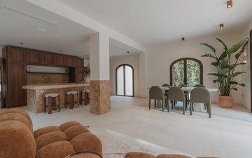 Property slide 18