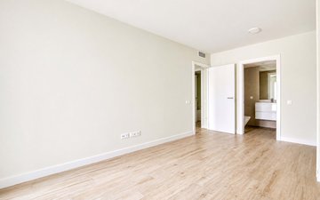 Property slide 44