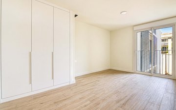 Property slide 48
