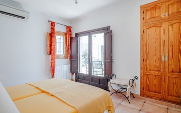 Property slide 21