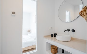 Property slide 22