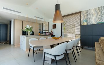 Property slide 18