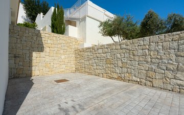 Property slide 40