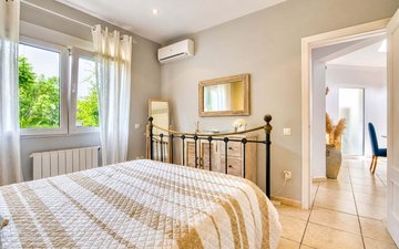 Property slide 30
