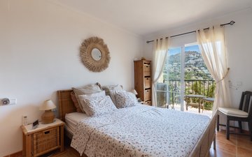 Property slide 21