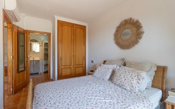 Property slide 22