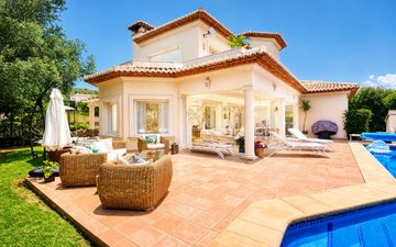 Property slide 44