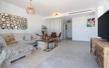 Property slide 19