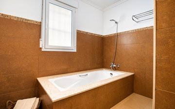 Property slide 44