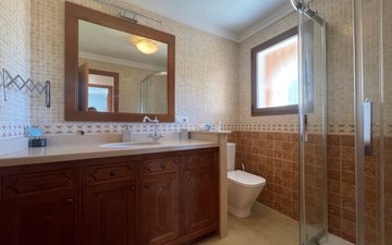 Property slide 39