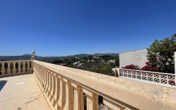 Property slide 15