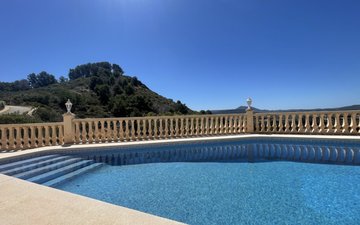 Property slide 5