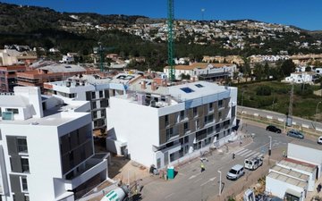 Property slide 32