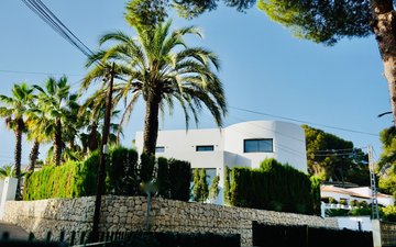 Property slide 16