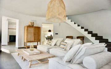 Property slide 18
