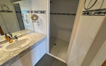 Property slide 16